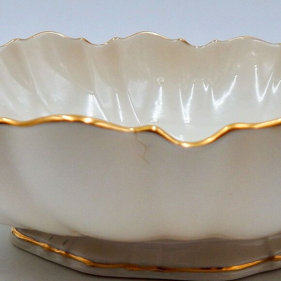 Lenox Symphony Centerpiece Bowl Scalloped Oval Serving 24K Gold Trim USA - Picture 12 of 14